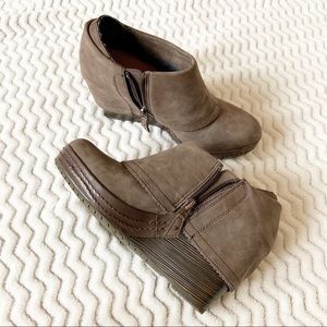 Dr. Scholl’s Tuscany Fold-Over Booties